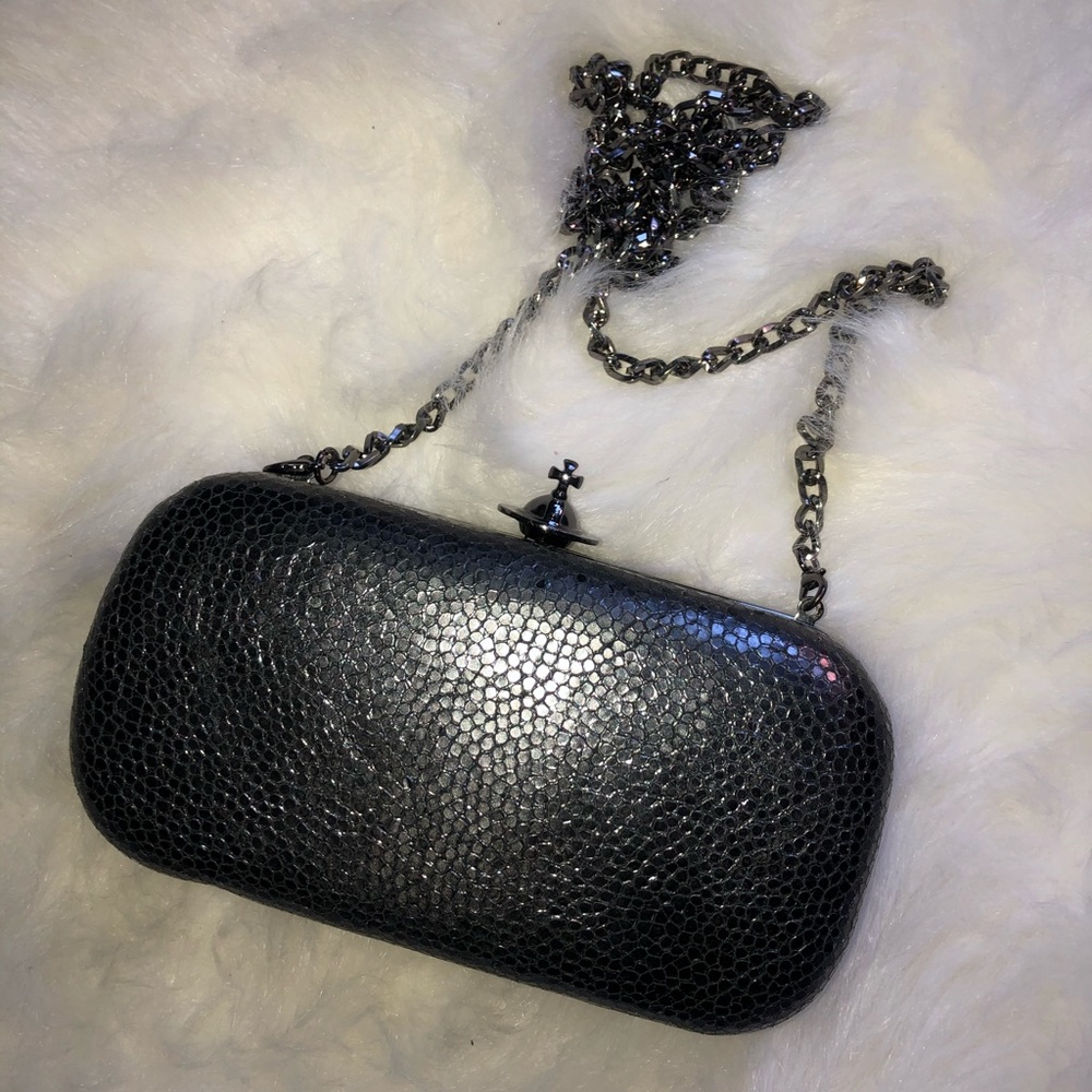 VW Verona Minaudière Kiss Lock Clutch + Chain